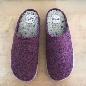 Toni Pons Women’s Clogs